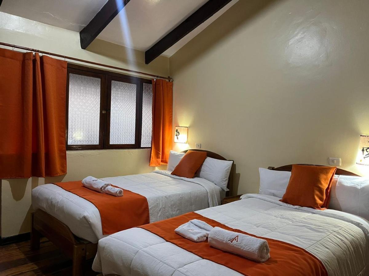 Отель Hostal Andenes De Alabado Куско Экстерьер фото