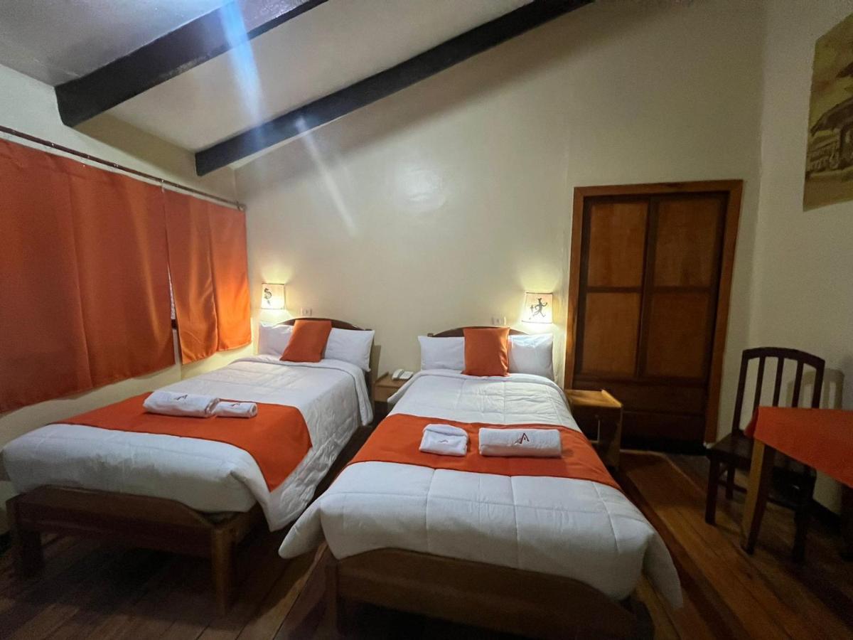 Отель Hostal Andenes De Alabado Куско Экстерьер фото