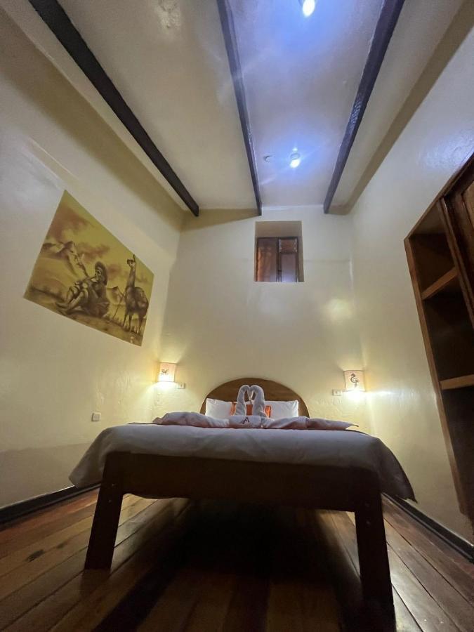Отель Hostal Andenes De Alabado Куско Экстерьер фото