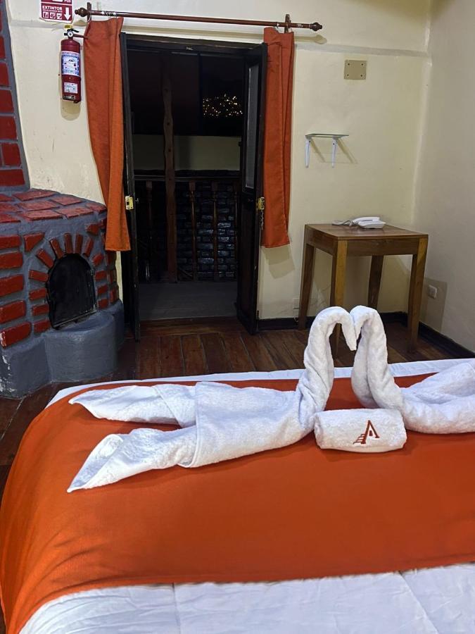 Отель Hostal Andenes De Alabado Куско Экстерьер фото